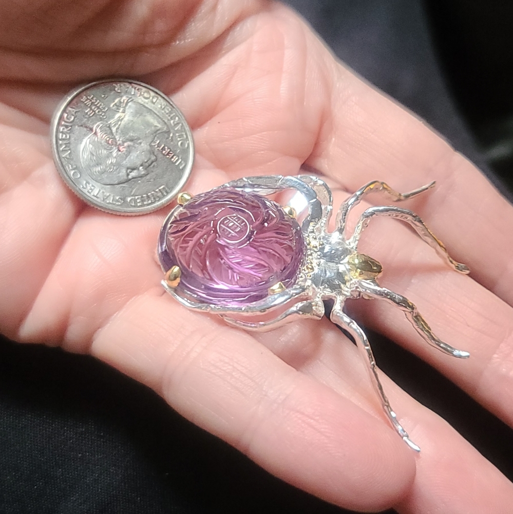 Large handcarved Amethyst & Sapphire Sterling & Gold Spider 🕷 brooch - Picture 4 of 8
